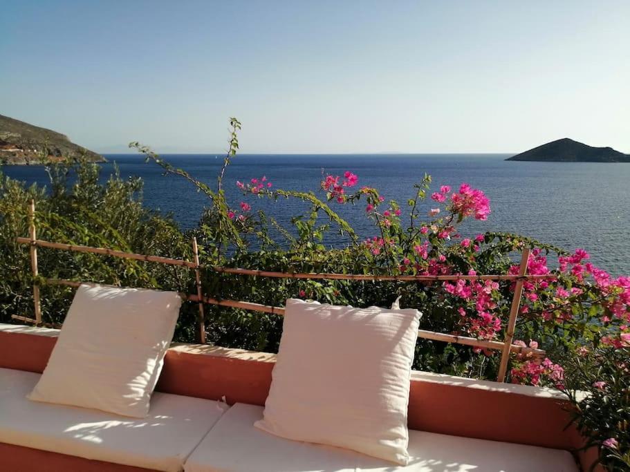 Casa Dei Melograni At Vourlidia Leros Vromolithos Exterior foto