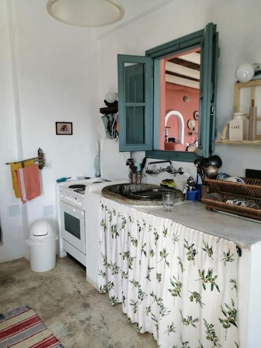 Casa Dei Melograni At Vourlidia Leros Vromolithos Exterior foto