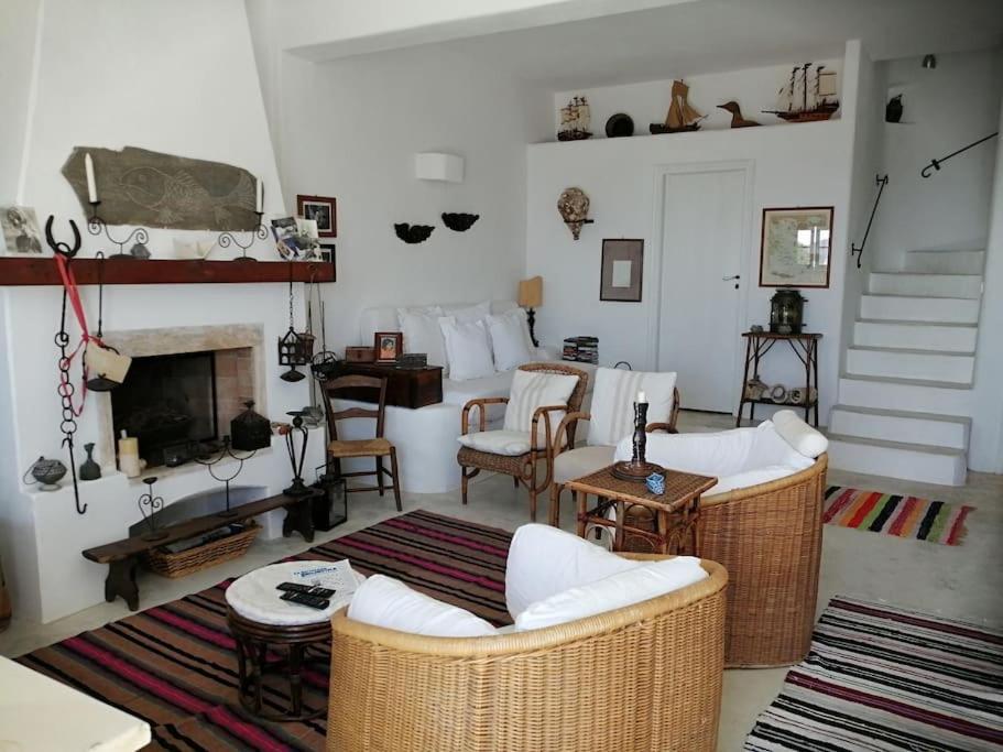 Casa Dei Melograni At Vourlidia Leros Vromolithos Exterior foto